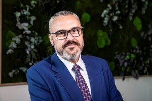 Akcie Nvidie nebo Applu už nemusí dávat takový smysl. Drobní investoři to ale neřeší, říká Zajíc
